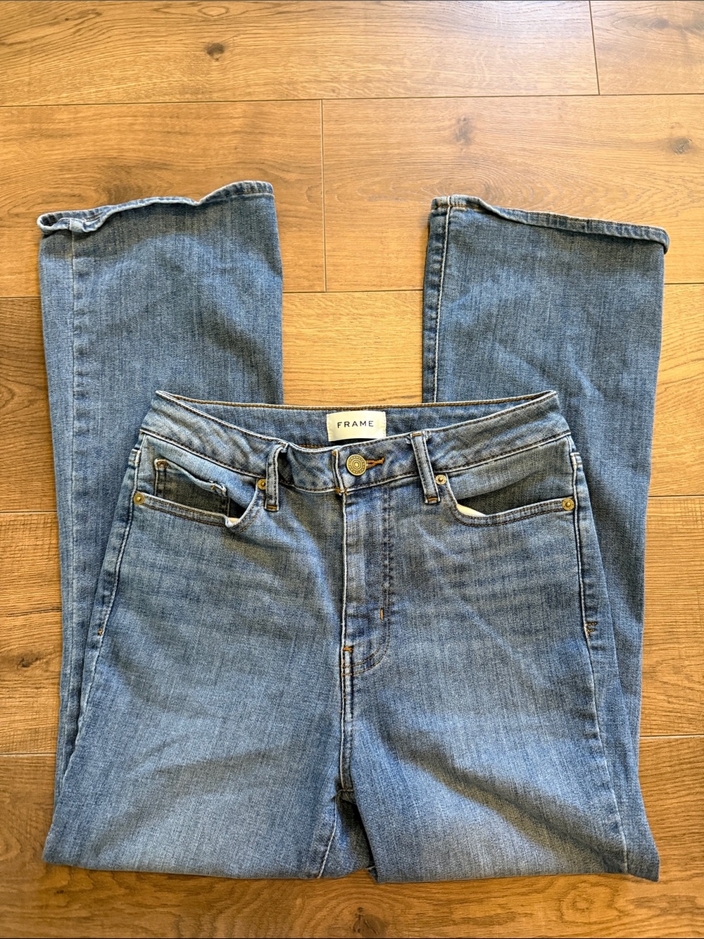 Frame Denim Women’s Straight-Leg Jeans — Light Blue Denim